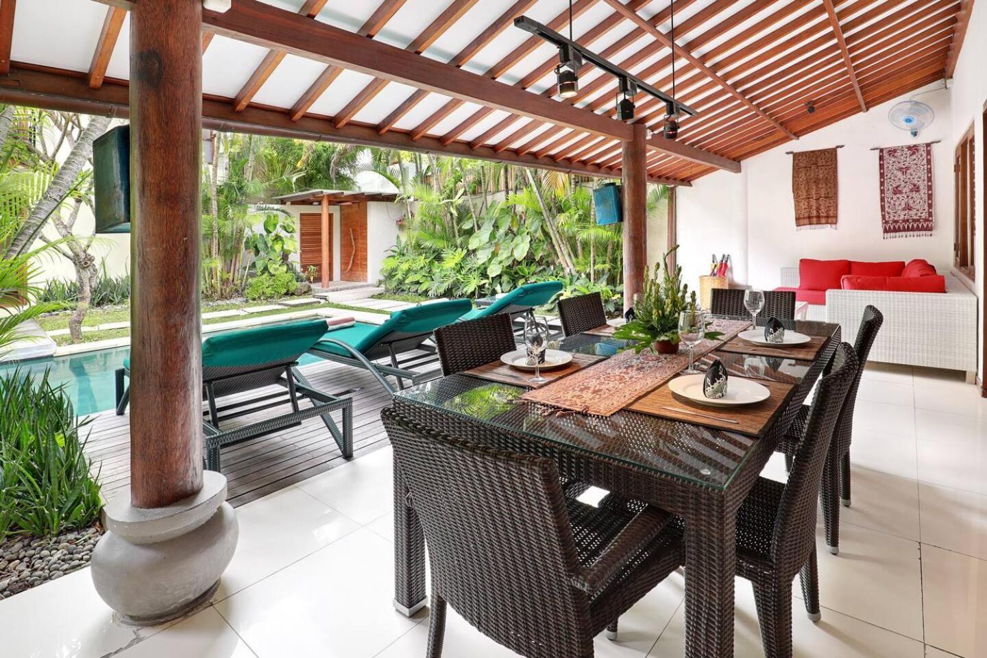 Super Value 4 Bedroom, Walk To Bintang Supermarket Seminyak Buitenkant foto