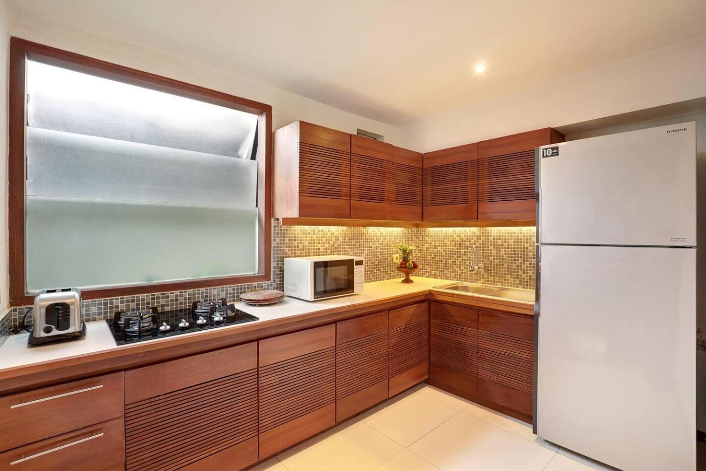 Super Value 4 Bedroom, Walk To Bintang Supermarket Seminyak Buitenkant foto