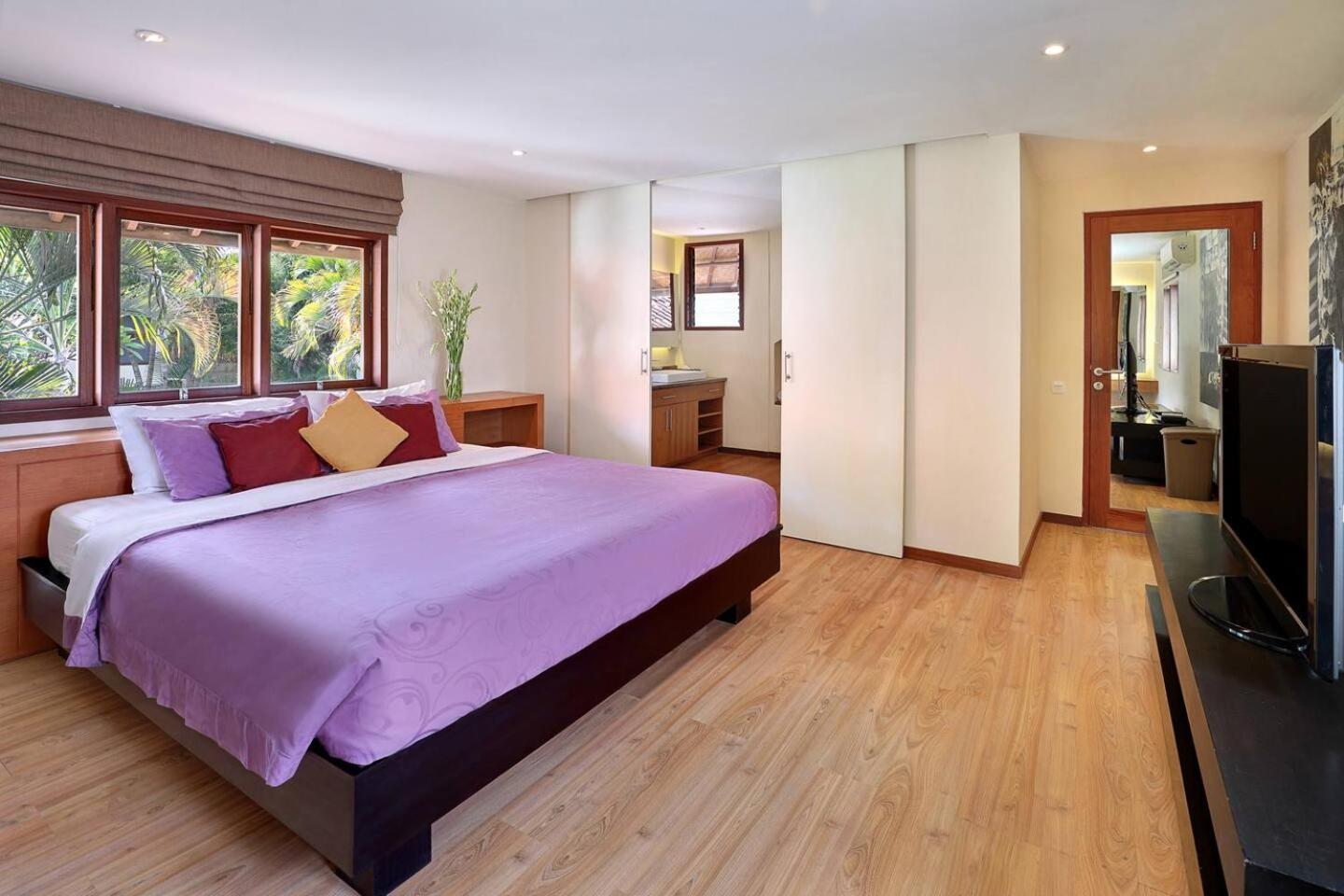 Super Value 4 Bedroom, Walk To Bintang Supermarket Seminyak Buitenkant foto