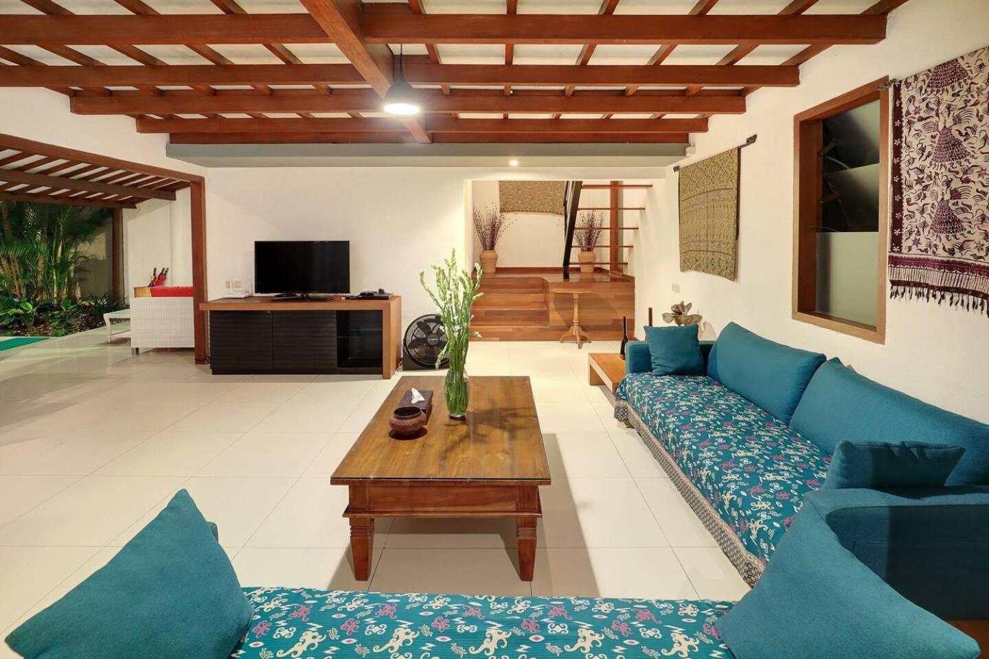 Super Value 4 Bedroom, Walk To Bintang Supermarket Seminyak Buitenkant foto